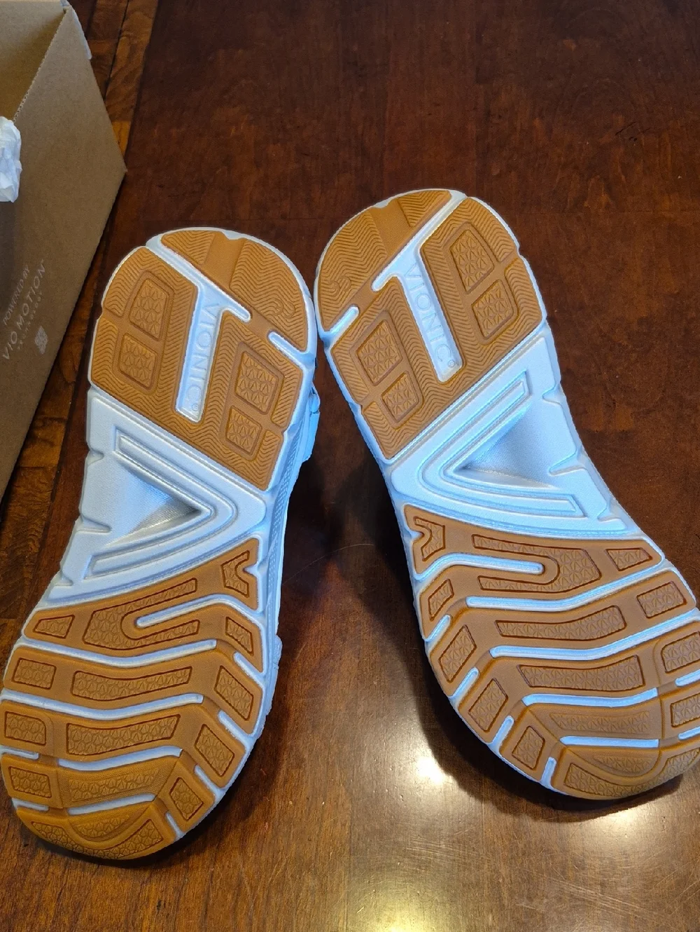Vionic Wanderer Sandles - Picture 6 of 8